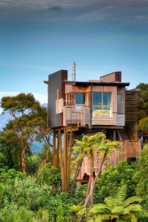 Hapuku Lodge & Tree Houses